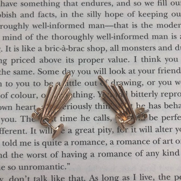 Sunshine Stud Earrings Gold Color - Picture 2 of 3